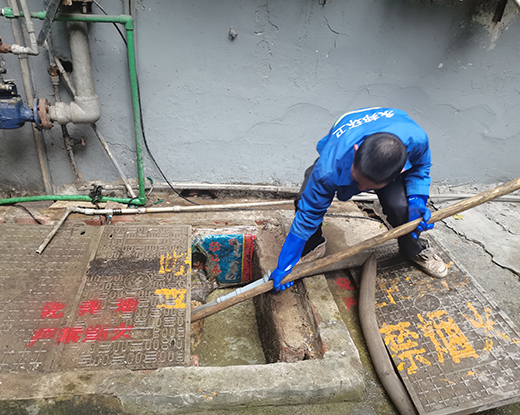 安图清掏化粪池